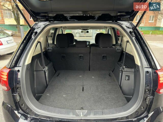 Черный Мицубиси Аутлендер, объемом двигателя 2.4 л и пробегом 44 тыс. км за 18700 $, фото 21 на Automoto.ua