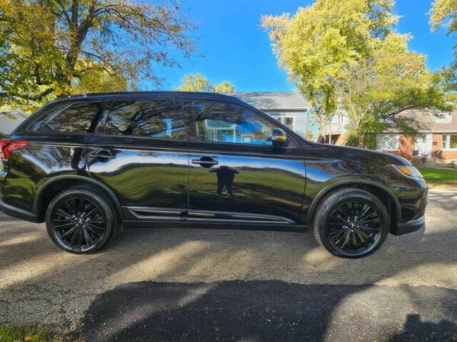 Чорний Міцубісі Аутлендер, об'ємом двигуна 2.4 л та пробігом 47 тис. км за 9000 $, фото 4 на Automoto.ua