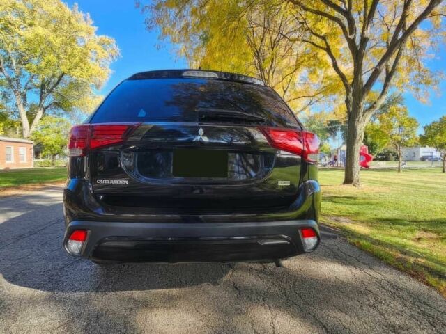 Чорний Міцубісі Аутлендер, об'ємом двигуна 2.4 л та пробігом 47 тис. км за 9000 $, фото 9 на Automoto.ua