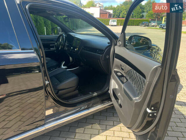 Чорний Міцубісі Аутлендер, об'ємом двигуна 2.36 л та пробігом 174 тис. км за 27800 $, фото 31 на Automoto.ua