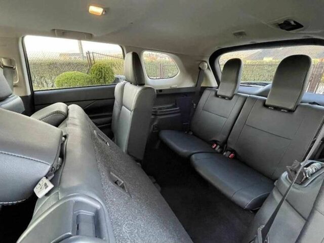 Черный Мицубиси Аутлендер, объемом двигателя 2.4 л и пробегом 1 тыс. км за 14400 $, фото 20 на Automoto.ua