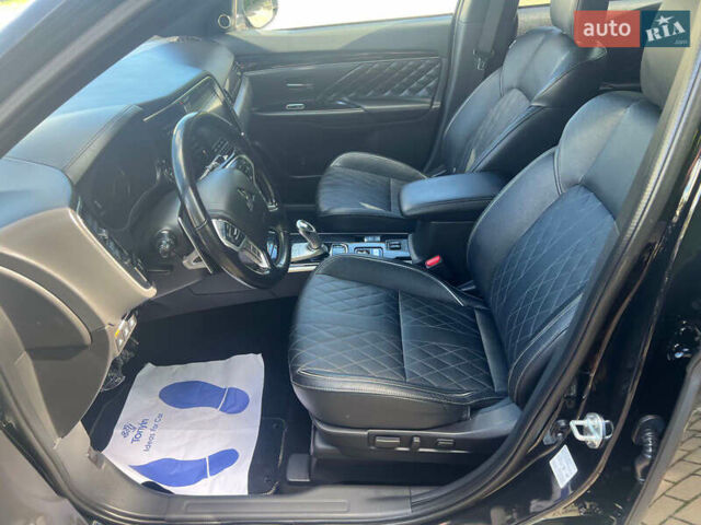 Чорний Міцубісі Аутлендер, об'ємом двигуна 2.36 л та пробігом 174 тис. км за 27800 $, фото 26 на Automoto.ua