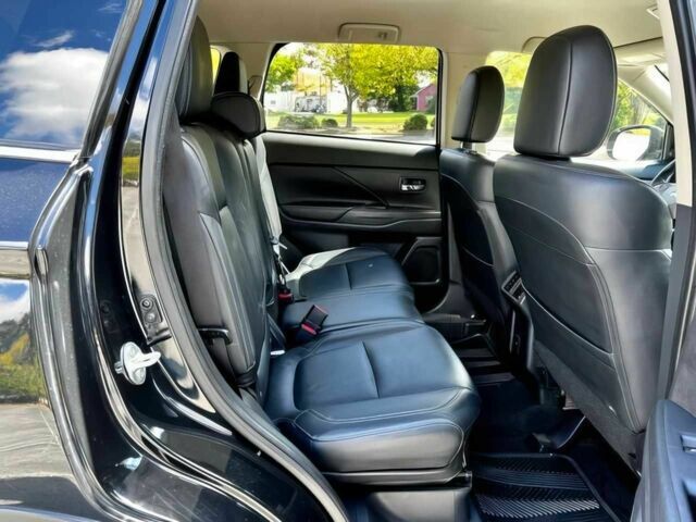 Черный Мицубиси Аутлендер, объемом двигателя 2.4 л и пробегом 46 тыс. км за 3000 $, фото 14 на Automoto.ua