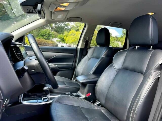 Черный Мицубиси Аутлендер, объемом двигателя 2.4 л и пробегом 46 тыс. км за 3000 $, фото 11 на Automoto.ua