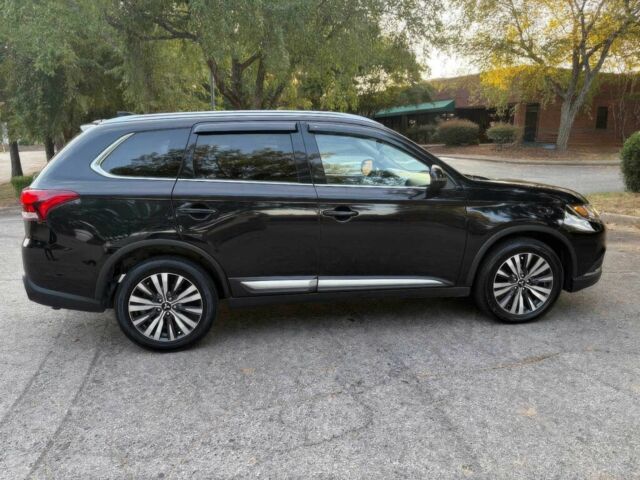 Чорний Міцубісі Аутлендер, об'ємом двигуна 2.4 л та пробігом 32 тис. км за 11800 $, фото 3 на Automoto.ua