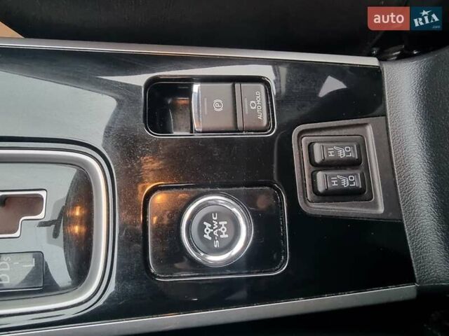 Черный Мицубиси Аутлендер, объемом двигателя 2.36 л и пробегом 127 тыс. км за 20800 $, фото 29 на Automoto.ua