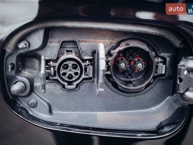 Черный Мицубиси Аутлендер, объемом двигателя 2.36 л и пробегом 110 тыс. км за 28900 $, фото 12 на Automoto.ua