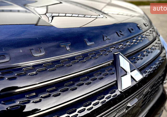 Чорний Міцубісі Аутлендер, об'ємом двигуна 2.49 л та пробігом 120 тис. км за 28500 $, фото 22 на Automoto.ua