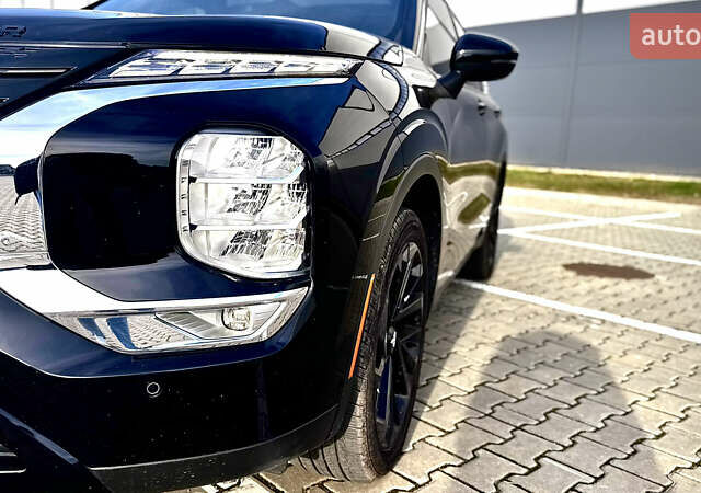 Чорний Міцубісі Аутлендер, об'ємом двигуна 2.49 л та пробігом 120 тис. км за 28500 $, фото 23 на Automoto.ua