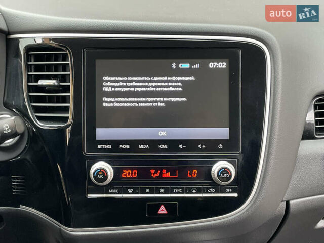 Мицубиси Аутлендер 2021 в Киеве на Automoto.ua Черный Мицубиси Аутлендер, объемом двигателя 2 л и пробегом 111 тыс. км за 18490 $, фото 25 на Automoto.ua