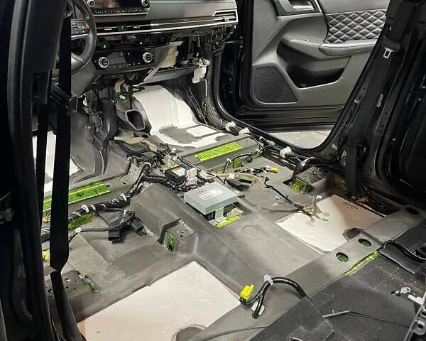 Черный Мицубиси Аутлендер, объемом двигателя 2.49 л и пробегом 87 тыс. км за 27100 $, фото 24 на Automoto.ua