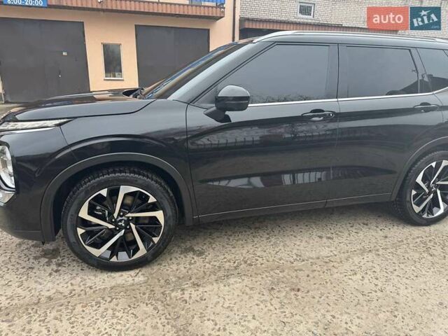 Черный Мицубиси Аутлендер, объемом двигателя 2.49 л и пробегом 87 тыс. км за 27100 $, фото 6 на Automoto.ua