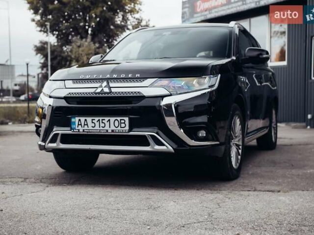 Черный Мицубиси Аутлендер, объемом двигателя 2.36 л и пробегом 110 тыс. км за 28900 $, фото 6 на Automoto.ua