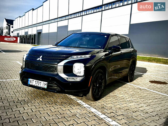 Чорний Міцубісі Аутлендер, об'ємом двигуна 2.49 л та пробігом 120 тис. км за 28500 $, фото 1 на Automoto.ua