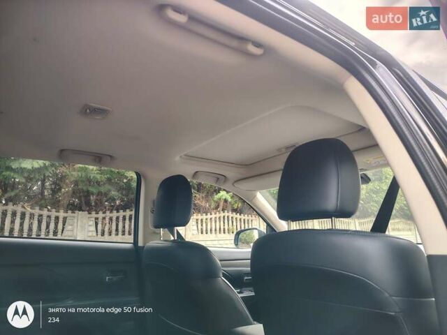 Черный Мицубиси Аутлендер, объемом двигателя 2.36 л и пробегом 50 тыс. км за 21000 $, фото 14 на Automoto.ua