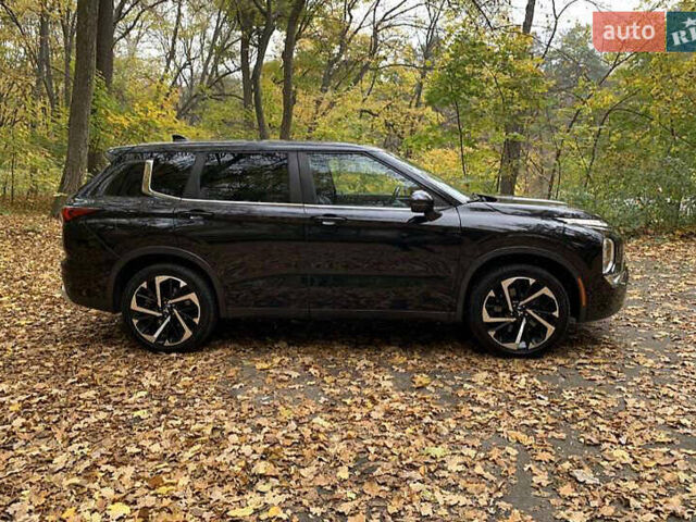 Черный Мицубиси Аутлендер, объемом двигателя 2.49 л и пробегом 70 тыс. км за 21000 $, фото 14 на Automoto.ua