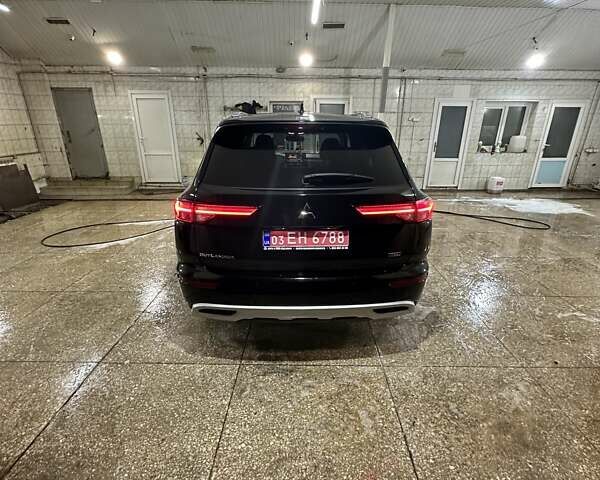 Черный Мицубиси Аутлендер, объемом двигателя 2.5 л и пробегом 64 тыс. км за 25600 $, фото 11 на Automoto.ua