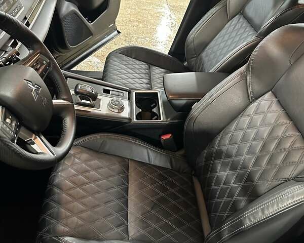 Черный Мицубиси Аутлендер, объемом двигателя 2.5 л и пробегом 64 тыс. км за 25600 $, фото 22 на Automoto.ua