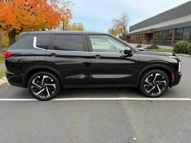 Черный Мицубиси Аутлендер, объемом двигателя 2.5 л и пробегом 13 тыс. км за 12000 $, фото 7 на Automoto.ua