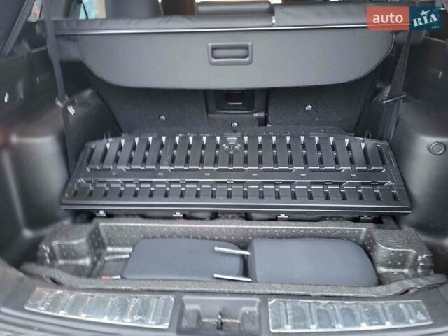 Чорний Міцубісі Аутлендер, об'ємом двигуна 0 л та пробігом 30 тис. км за 25500 $, фото 7 на Automoto.ua