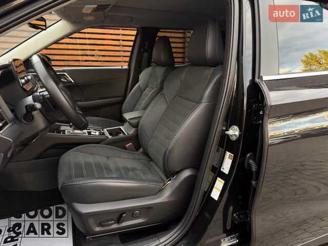 Чорний Міцубісі Аутлендер, об'ємом двигуна 2.49 л та пробігом 8 тис. км за 32000 $, фото 19 на Automoto.ua