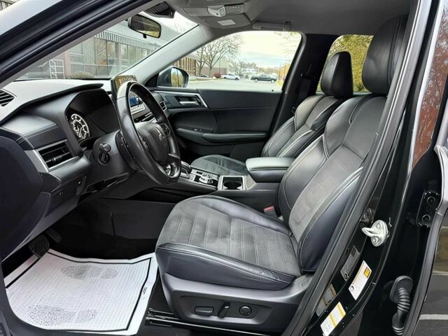 Черный Мицубиси Аутлендер, объемом двигателя 2.5 л и пробегом 13 тыс. км за 12000 $, фото 9 на Automoto.ua