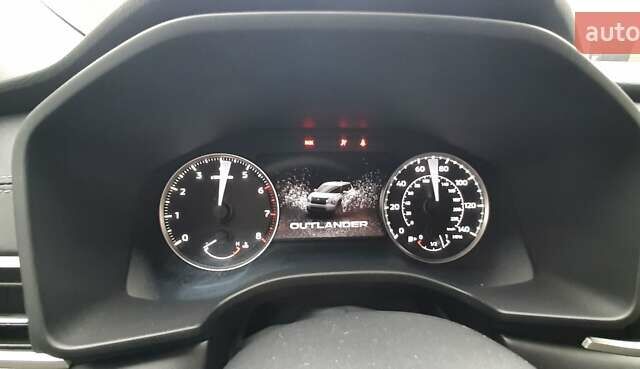 Черный Мицубиси Аутлендер, объемом двигателя 2.5 л и пробегом 69 тыс. км за 24500 $, фото 28 на Automoto.ua