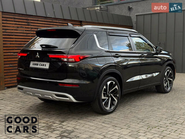 Чорний Міцубісі Аутлендер, об'ємом двигуна 2.49 л та пробігом 8 тис. км за 32000 $, фото 6 на Automoto.ua