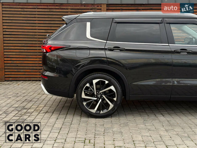 Чорний Міцубісі Аутлендер, об'ємом двигуна 2.49 л та пробігом 8 тис. км за 32000 $, фото 14 на Automoto.ua