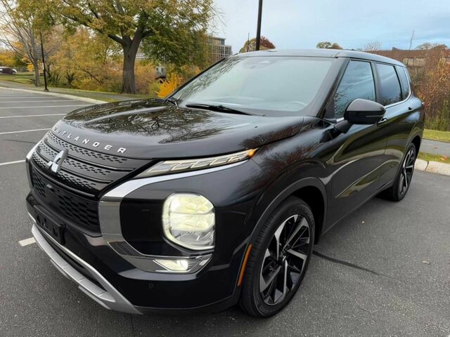 Черный Мицубиси Аутлендер, объемом двигателя 2.5 л и пробегом 13 тыс. км за 12000 $, фото 2 на Automoto.ua