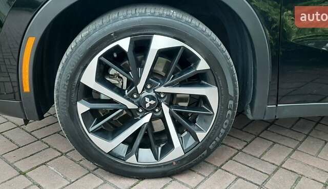 Черный Мицубиси Аутлендер, объемом двигателя 2.5 л и пробегом 69 тыс. км за 24500 $, фото 18 на Automoto.ua