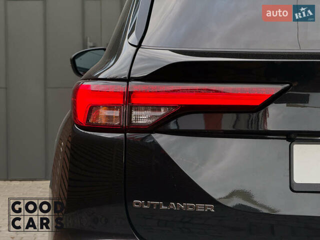 Чорний Міцубісі Аутлендер, об'ємом двигуна 2.49 л та пробігом 8 тис. км за 32000 $, фото 10 на Automoto.ua