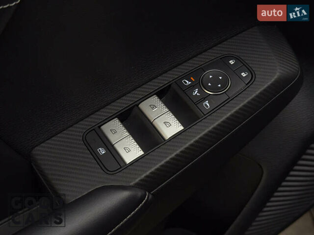 Чорний Міцубісі Аутлендер, об'ємом двигуна 2.49 л та пробігом 8 тис. км за 32000 $, фото 20 на Automoto.ua