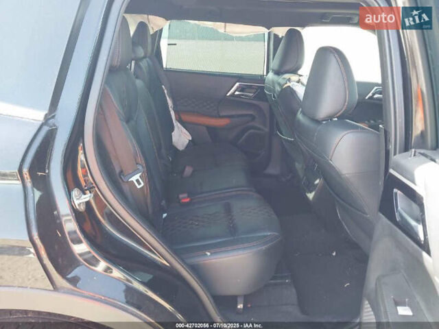 Черный Мицубиси Аутлендер, объемом двигателя 2.5 л и пробегом 50 тыс. км за 12300 $, фото 7 на Automoto.ua