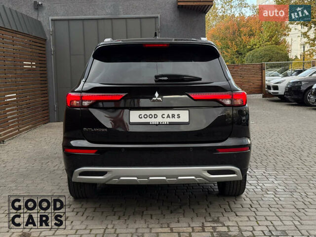 Чорний Міцубісі Аутлендер, об'ємом двигуна 2.49 л та пробігом 8 тис. км за 32000 $, фото 5 на Automoto.ua