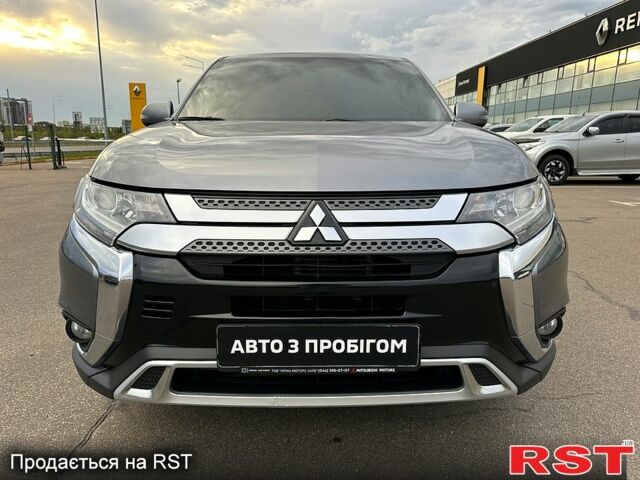Чорний Міцубісі Аутлендер, об'ємом двигуна 2.5 л та пробігом 132 тис. км за 18140 $, фото 1 на Automoto.ua