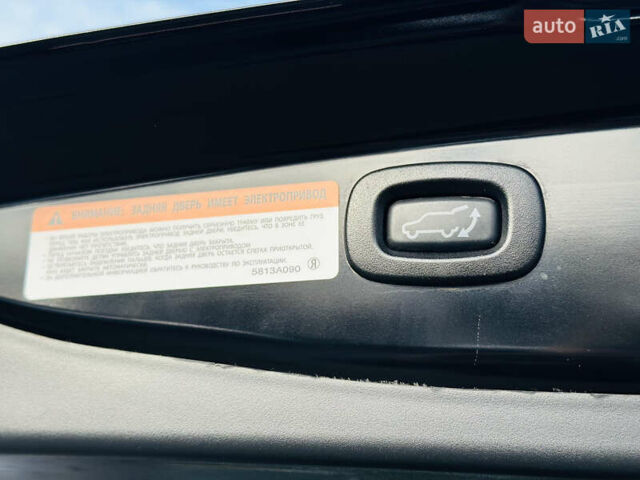 Черный Мицубиси Аутлендер, объемом двигателя 2.36 л и пробегом 64 тыс. км за 29900 $, фото 12 на Automoto.ua