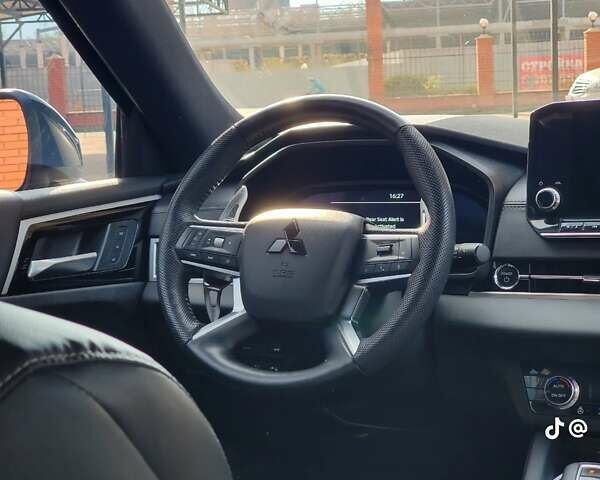 Черный Мицубиси Аутлендер, объемом двигателя 2.36 л и пробегом 37 тыс. км за 37000 $, фото 29 на Automoto.ua