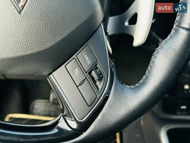 Черный Мицубиси Аутлендер, объемом двигателя 2.36 л и пробегом 64 тыс. км за 29900 $, фото 31 на Automoto.ua