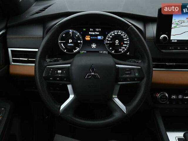Черный Мицубиси Аутлендер, объемом двигателя 2.36 л и пробегом 20 тыс. км за 37400 $, фото 30 на Automoto.ua