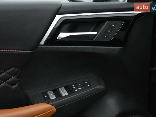 Черный Мицубиси Аутлендер, объемом двигателя 2.36 л и пробегом 20 тыс. км за 38000 $, фото 25 на Automoto.ua