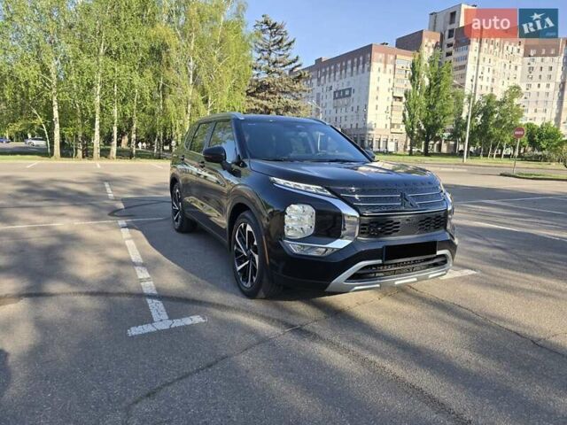Черный Мицубиси Аутлендер, объемом двигателя 2.36 л и пробегом 37 тыс. км за 37000 $, фото 17 на Automoto.ua