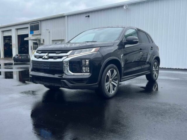 Черный Мицубиси Аутлендер, объемом двигателя 2 л и пробегом 17 тыс. км за 8800 $, фото 1 на Automoto.ua