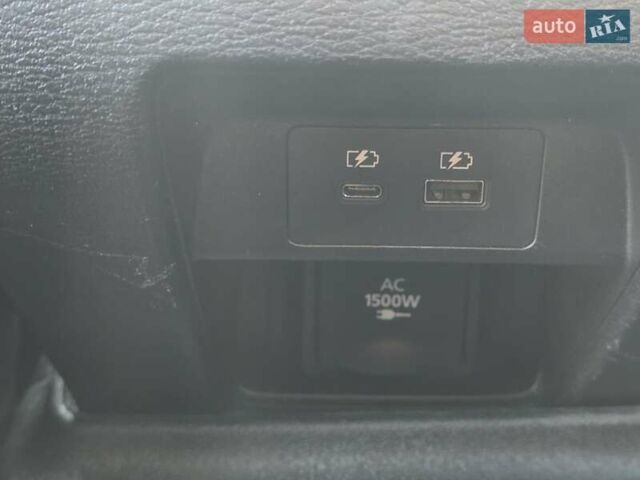 Черный Мицубиси Аутлендер, объемом двигателя 2.36 л и пробегом 37 тыс. км за 37000 $, фото 39 на Automoto.ua