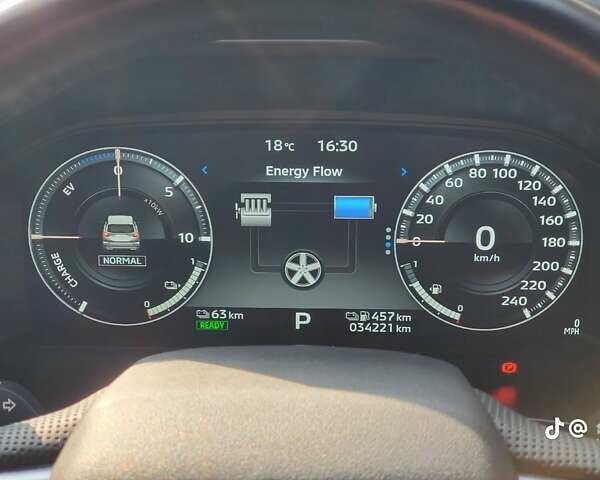 Черный Мицубиси Аутлендер, объемом двигателя 2.36 л и пробегом 37 тыс. км за 37000 $, фото 35 на Automoto.ua