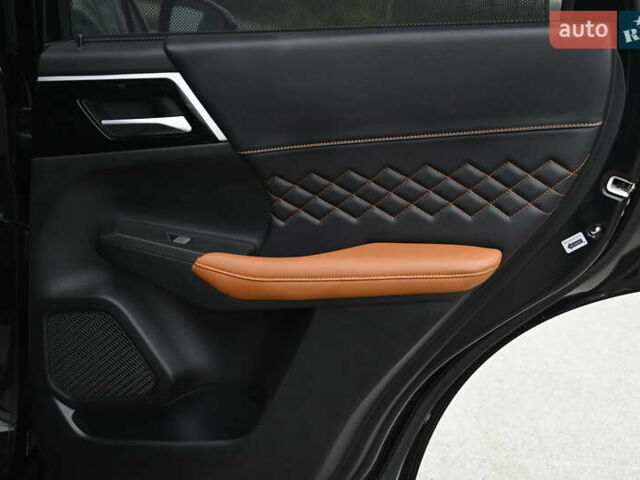 Черный Мицубиси Аутлендер, объемом двигателя 2.36 л и пробегом 20 тыс. км за 38000 $, фото 45 на Automoto.ua