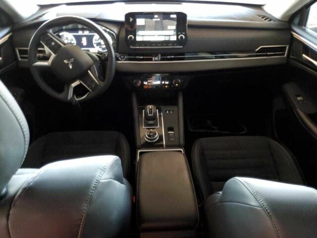 Чорний Міцубісі Аутлендер, об'ємом двигуна 2.4 л та пробігом 15 тис. км за 8500 $, фото 7 на Automoto.ua
