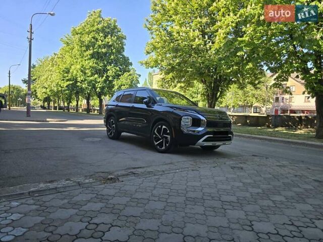 Черный Мицубиси Аутлендер, объемом двигателя 2.36 л и пробегом 37 тыс. км за 37000 $, фото 70 на Automoto.ua