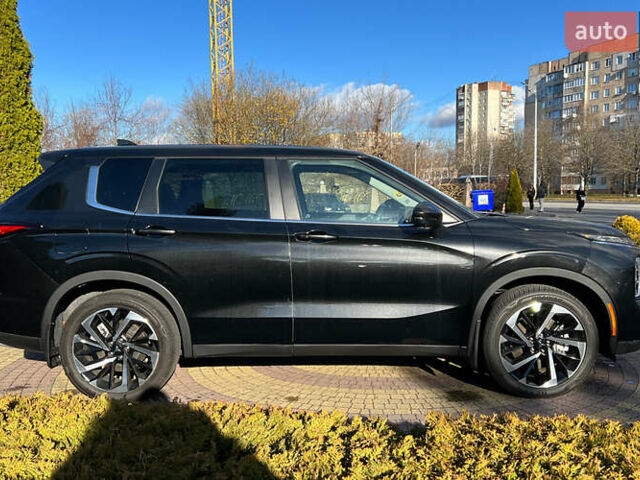 Черный Мицубиси Аутлендер, объемом двигателя 2.49 л и пробегом 6 тыс. км за 29300 $, фото 7 на Automoto.ua