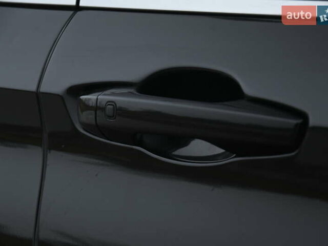 Черный Мицубиси Аутлендер, объемом двигателя 2.36 л и пробегом 20 тыс. км за 37400 $, фото 13 на Automoto.ua